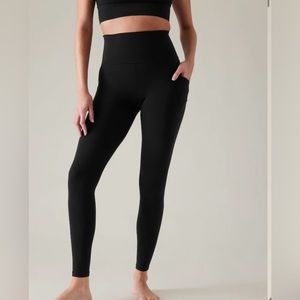 Athleta Salutation Stash Pocket II Tight XL